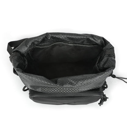 Close view of the fleece lining inside the main chalk compartment of the CRACX Ascend chalk bucket